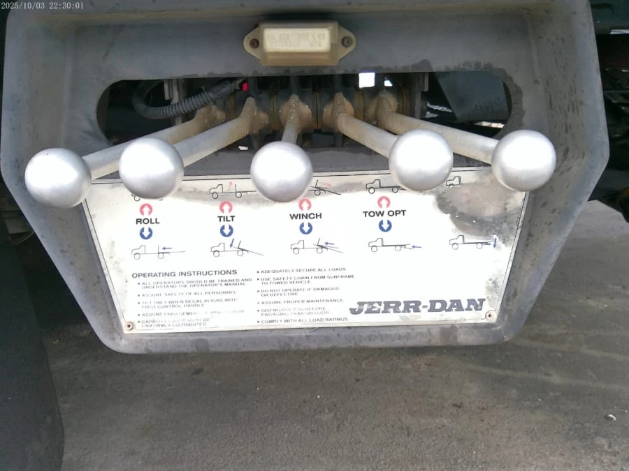 2005 Ford Super Duty 1st Gen - Image 13 of 13