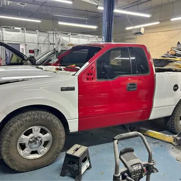 2005 Ford F150 Regular Cab FX4 Pickup 2D 6 1/2 ft