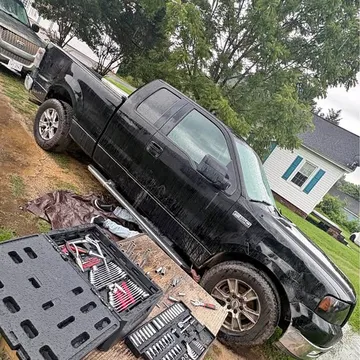 2005 Ford F150 Regular Cab XLT Pickup 2D 6 1/2 ft