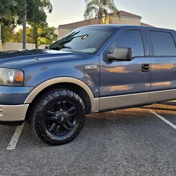 2005 Ford F-150 Lariat SuperCrew