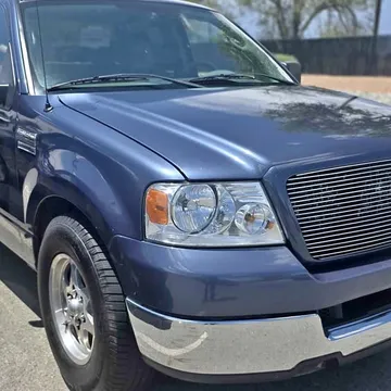 2005 Ford F150 SuperCrew Cab Lariat Pickup 4D 5 1/2 ft