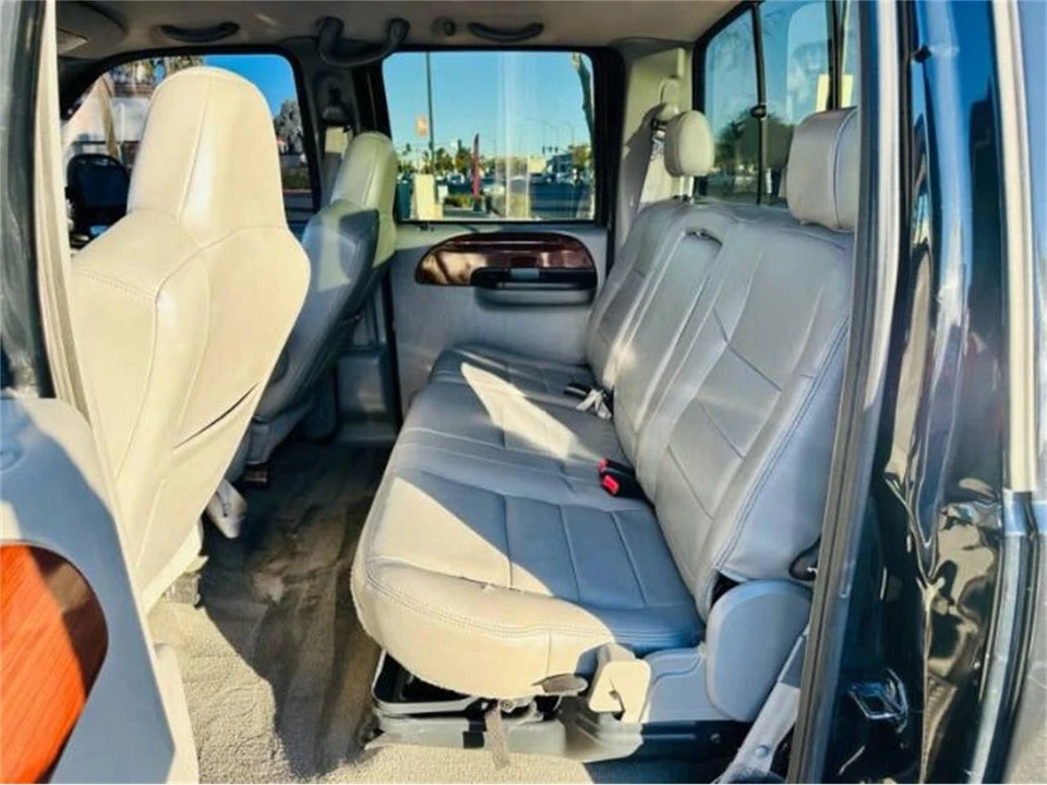2005 Ford F-Series - Image 28 of 30