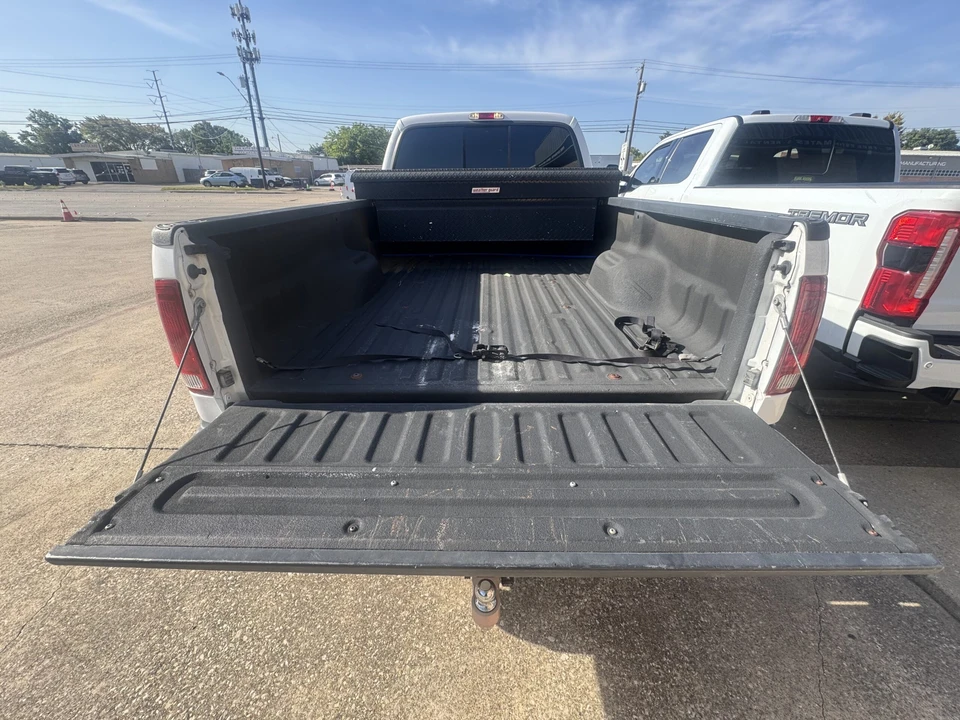 2005 Ford Super Duty 1st Gen - Image 2 of 31