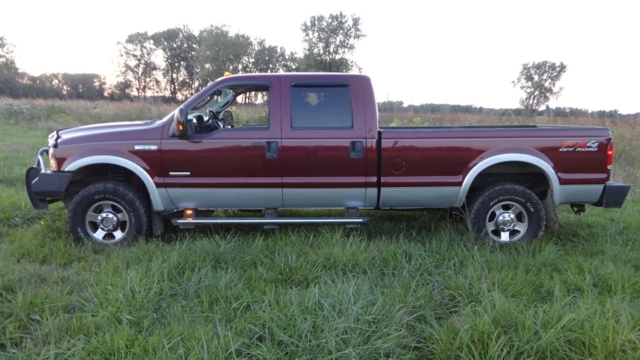 2005 Ford Super Duty 1st Gen - Image 2 of 8