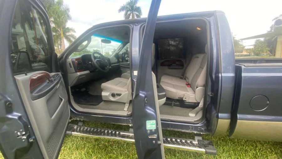 2005 Ford Super Duty 1st Gen - Image 4 of 13