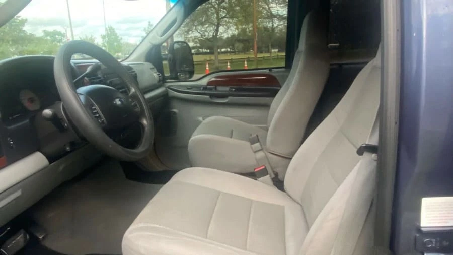 2005 Ford Super Duty 1st Gen - Image 5 of 13