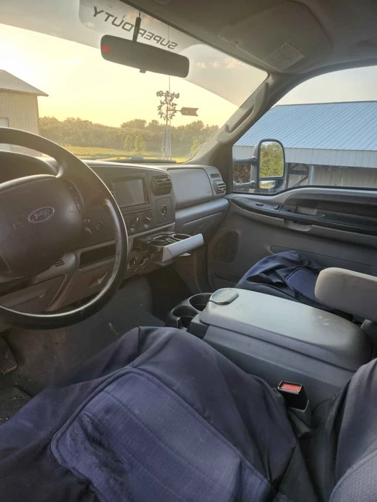 2005 Ford Super Duty 1st Gen - Image 9 of 10