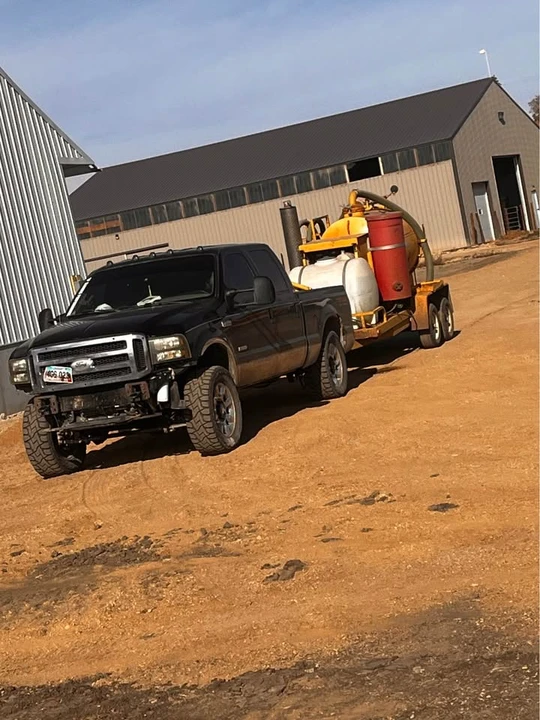 2005 Ford Super Duty 1st Gen - Image 2 of 9