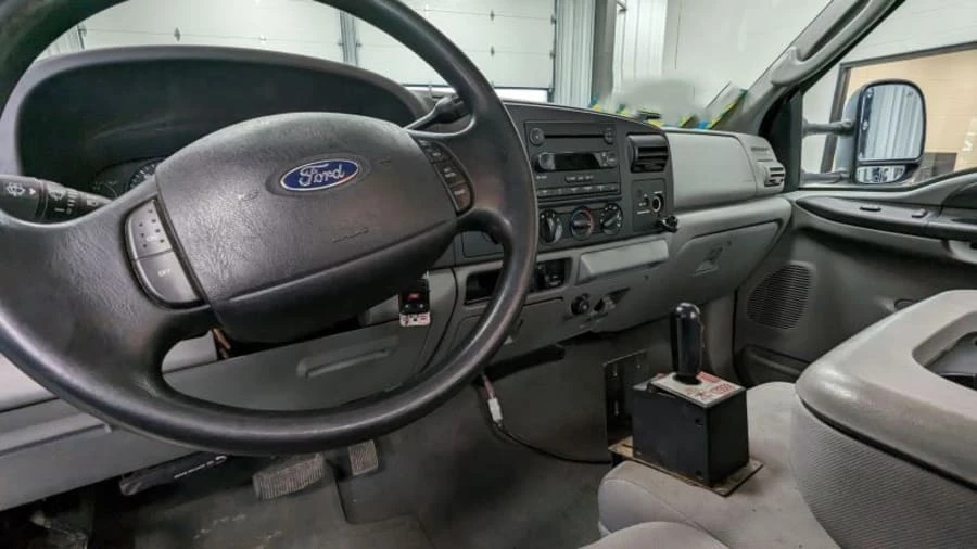 2005 Ford Super Duty 1st Gen - Image 9 of 10