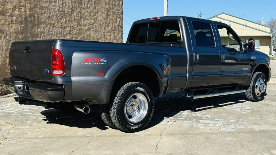 2005 Ford Super Duty 1st Gen - Image 3 of 10