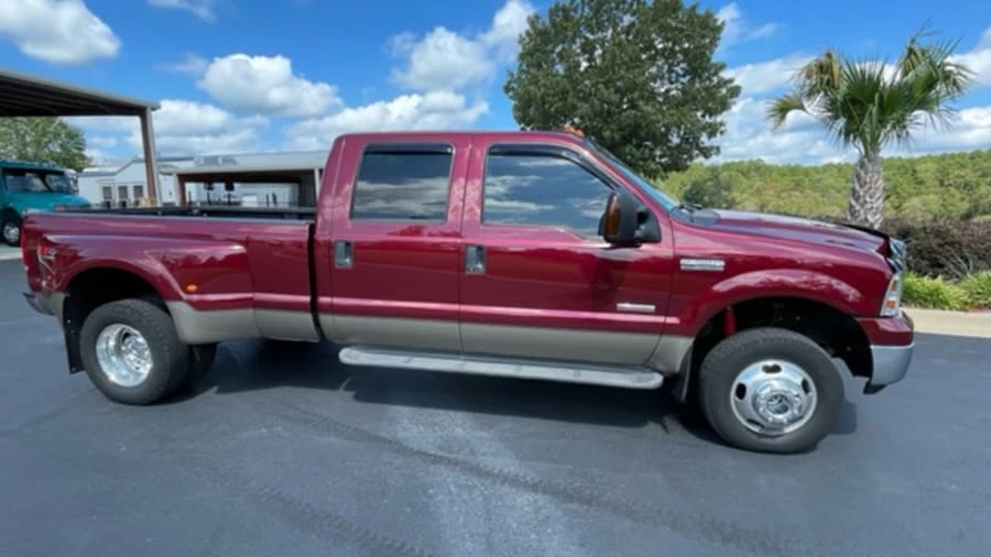 2005 Ford Super Duty 1st Gen - Image 2 of 7