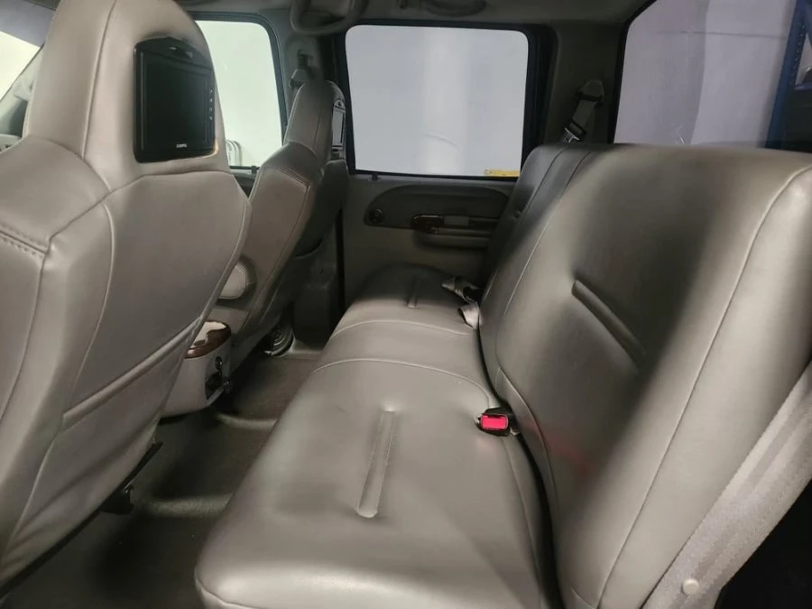 2005 Ford Super Duty 1st Gen - Image 8 of 10
