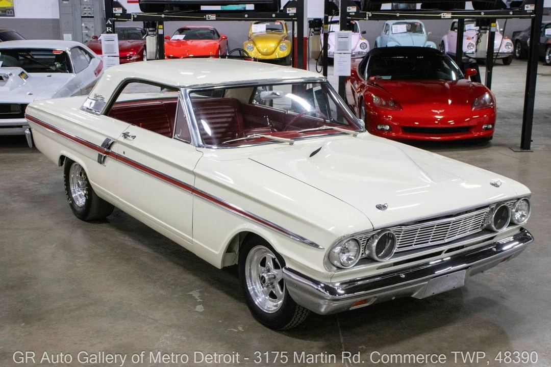2005 Ford Fairlane - Image 9 of 31