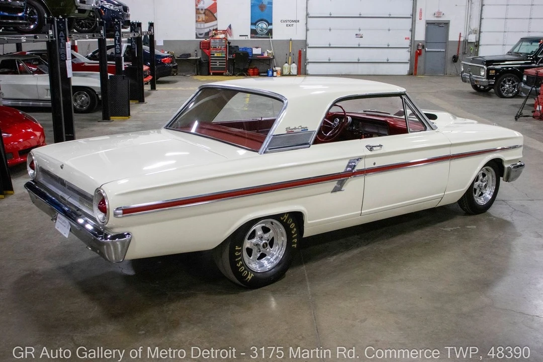 2005 Ford Fairlane - Image 7 of 31
