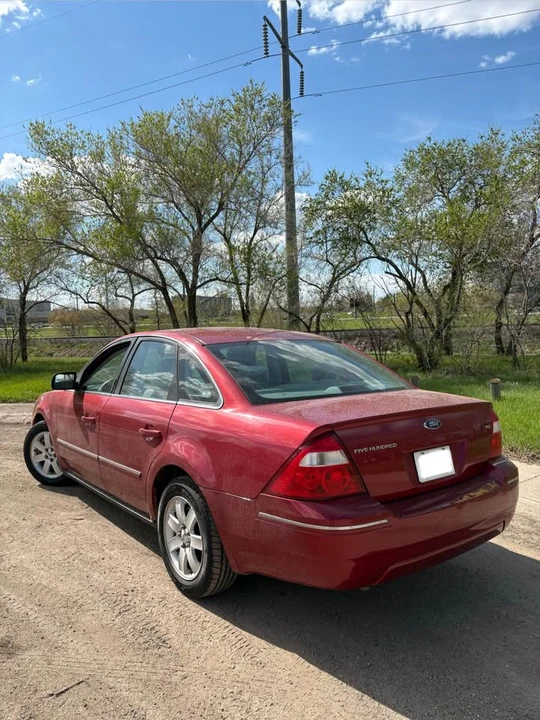 2005 Ford Five Hundred - Image 2 of 9