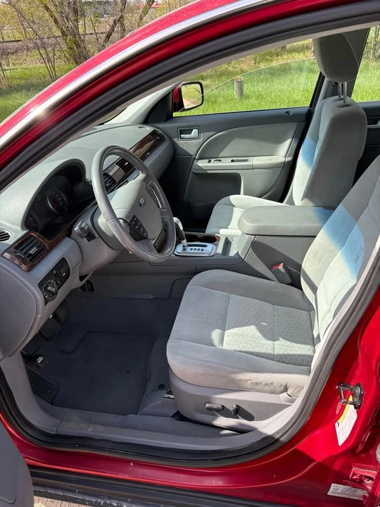 2005 Ford Five Hundred - Image 4 of 9