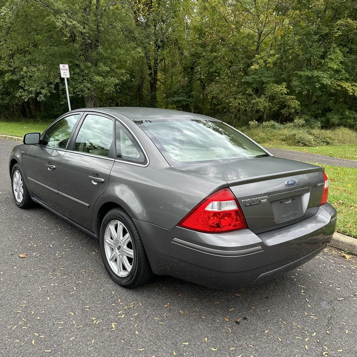 2005 Ford Five Hundred - Image 7 of 12