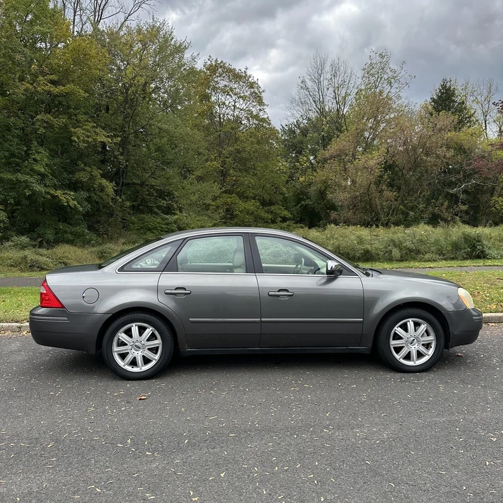 2005 Ford Five Hundred - Image 2 of 12