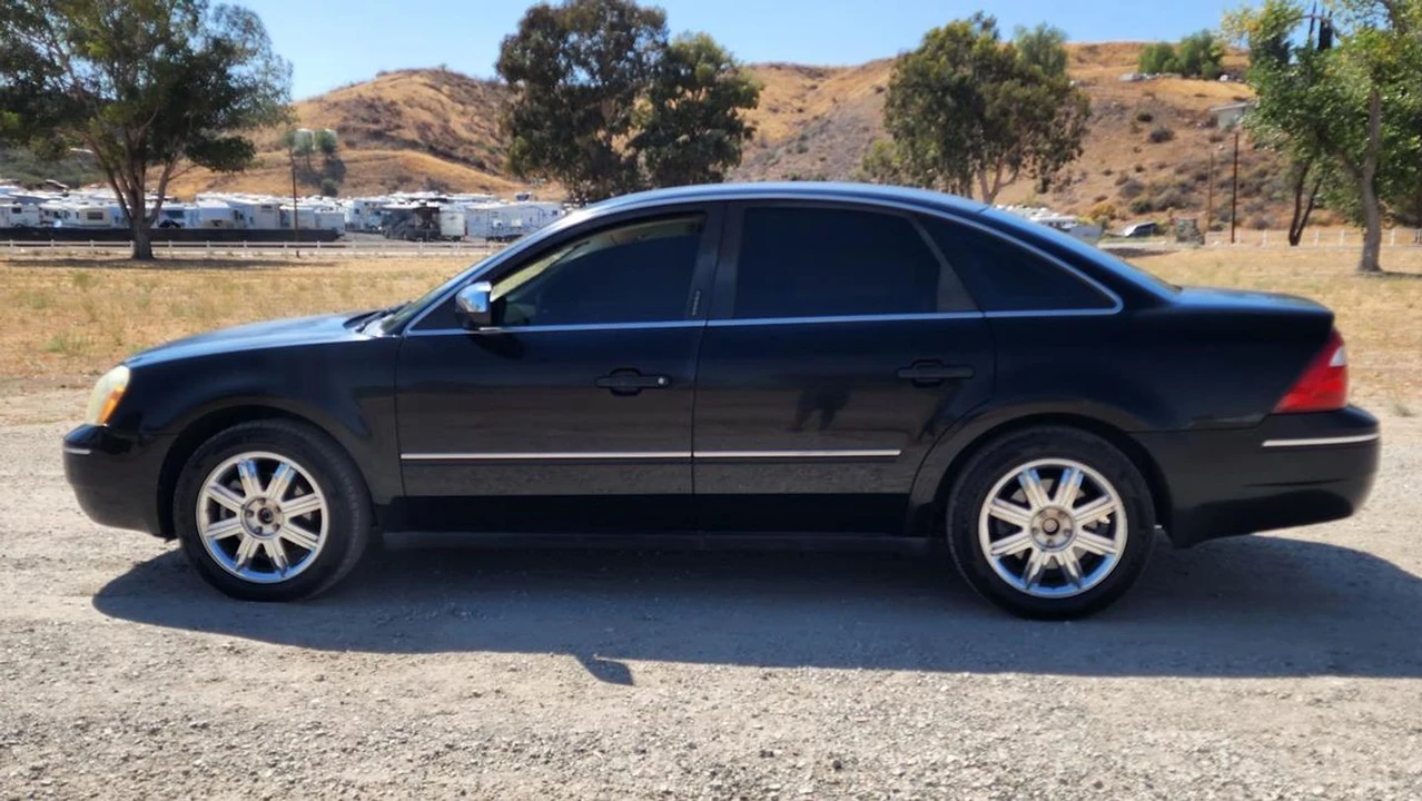 2005 Ford Five Hundred - Image 12 of 31