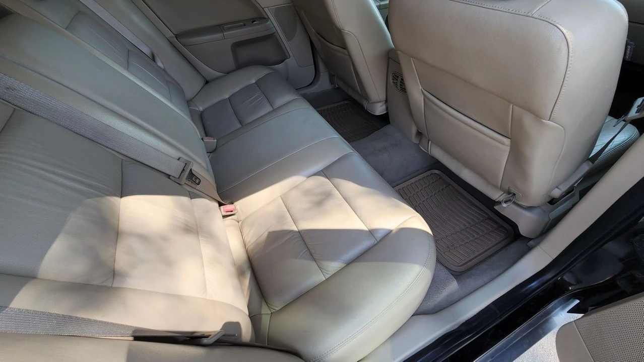 2005 Ford Five Hundred - Image 17 of 31