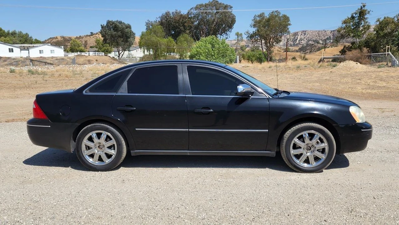 2005 Ford Five Hundred - Image 13 of 31