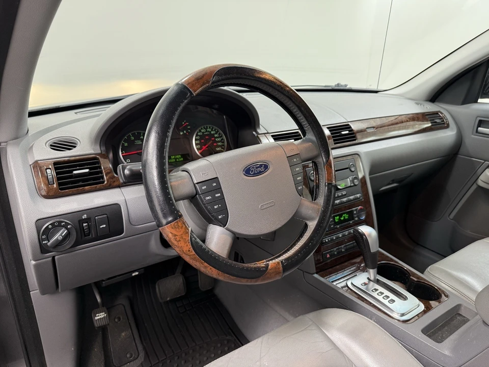 2005 Ford Five Hundred - Image 15 of 21