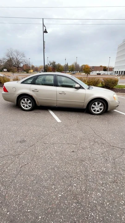 2005 Ford Five Hundred - Image 8 of 14