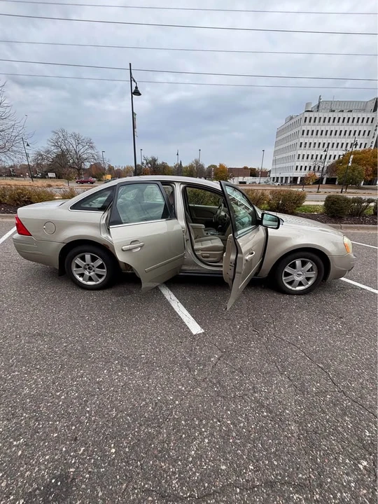 2005 Ford Five Hundred - Image 13 of 14