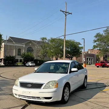 2005 Ford Five Hundred SEL Sedan 4D
