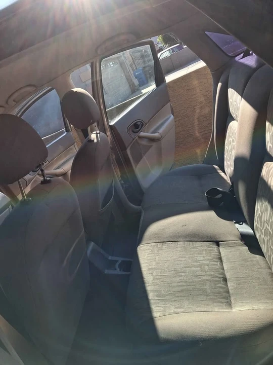 2005 Ford Focus 2nd Gen - Image 7 of 10