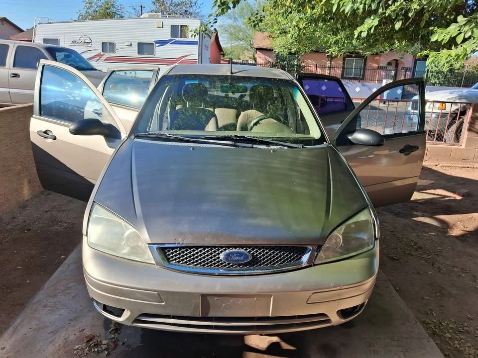 2005 Ford Focus 2nd Gen - Image 2 of 10