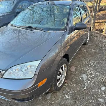 2005 Ford Focus S Hatchback 4D