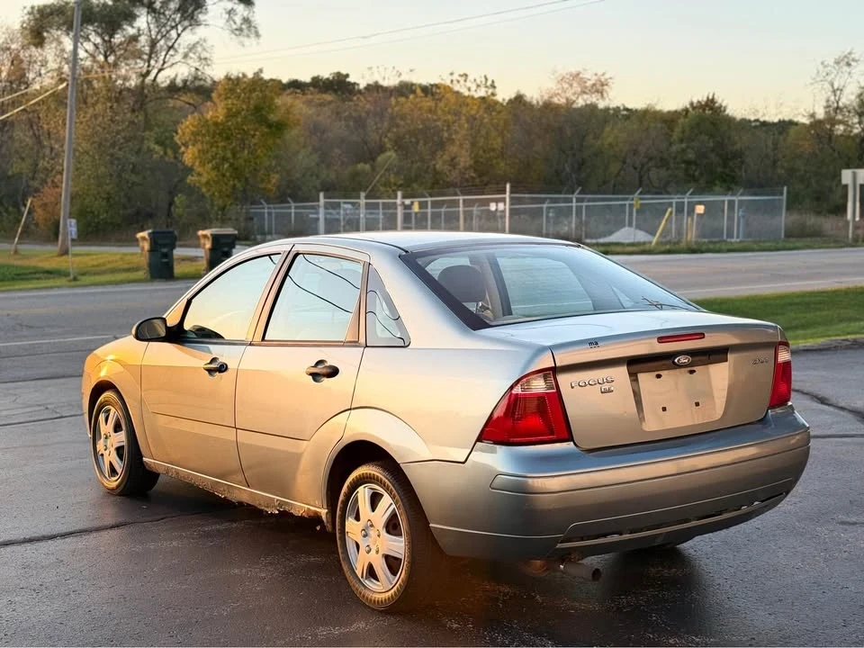 2005 Ford Focus 1st Gen - Image 6 of 10