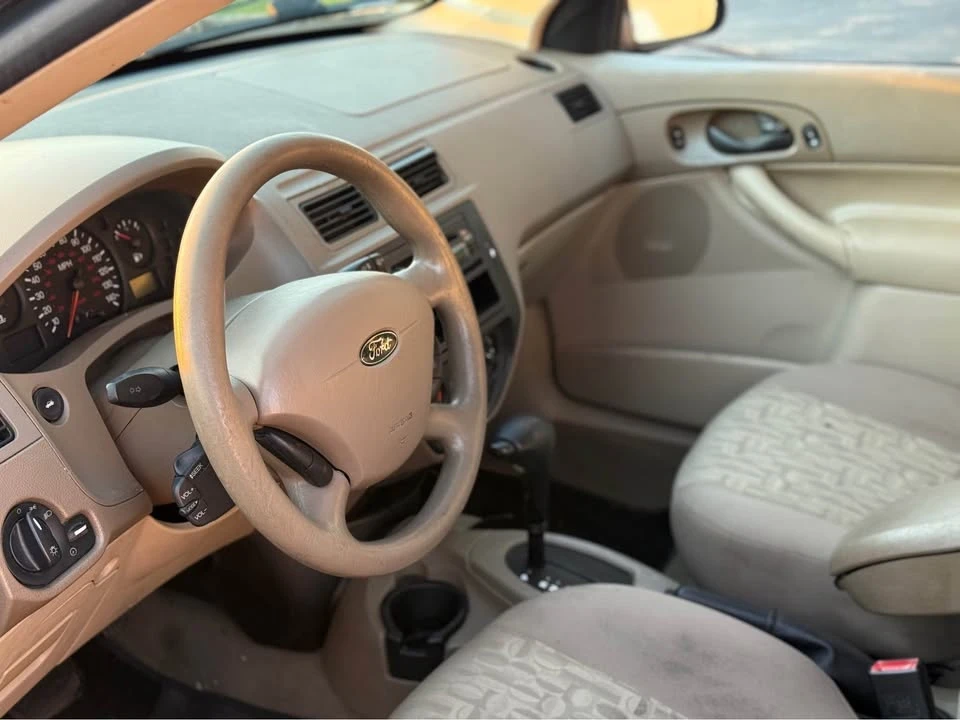 2005 Ford Focus 1st Gen - Image 9 of 10