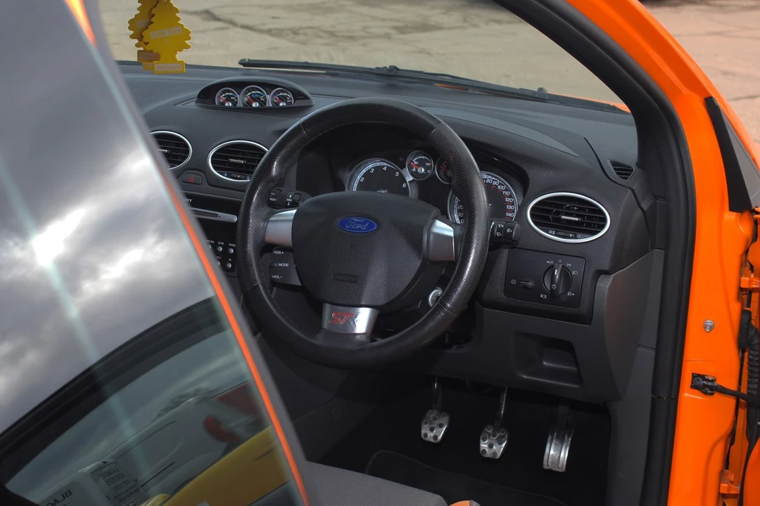 2005 Ford Focus 2nd Gen - Image 25 of 30