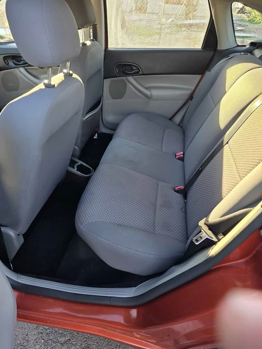 2005 Ford Focus 2nd Gen - Image 12 of 12