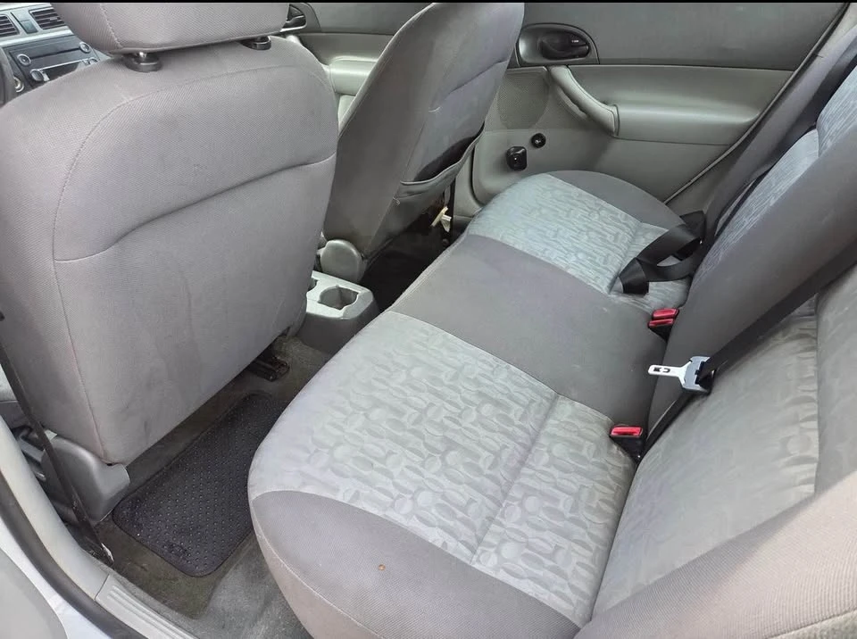 2005 Ford Focus 2nd Gen - Image 8 of 9