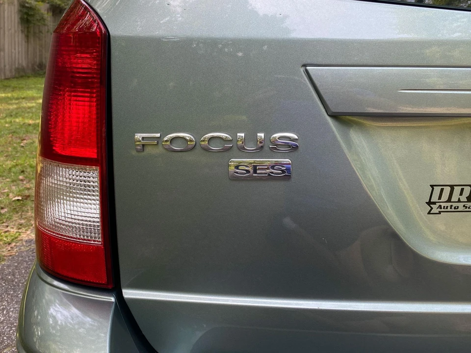 2005 Ford Focus 1st Gen - Image 31 of 31