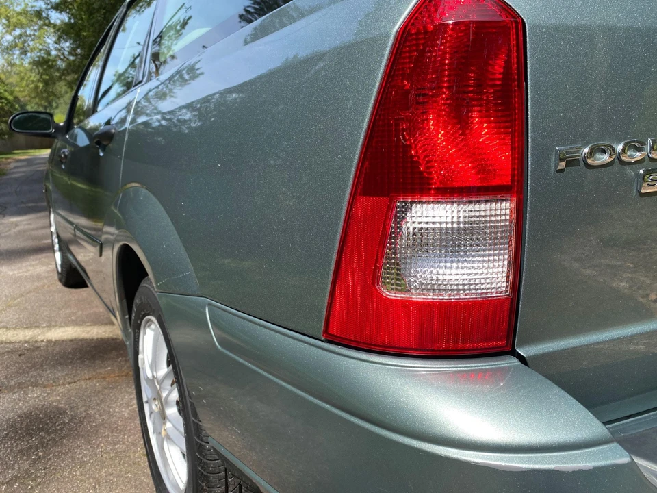 2005 Ford Focus 1st Gen - Image 28 of 31