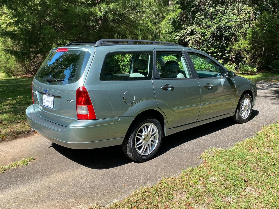 2005 Ford Focus 1st Gen - Image 10 of 31