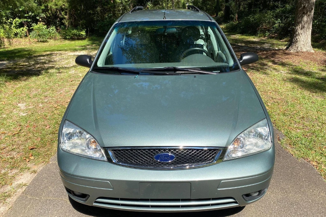 2005 Ford Focus 1st Gen - Image 2 of 31