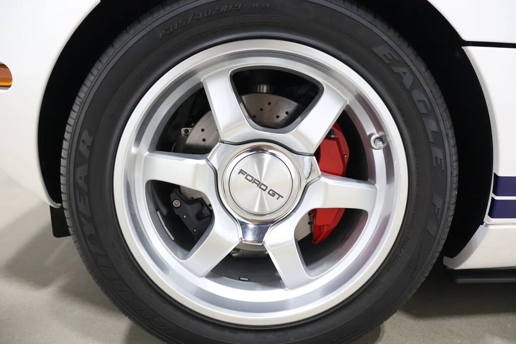 2005 Ford GT 1st Gen - Image 17 of 21