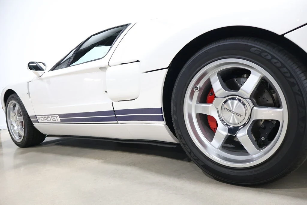 2005 Ford GT 1st Gen - Image 11 of 21