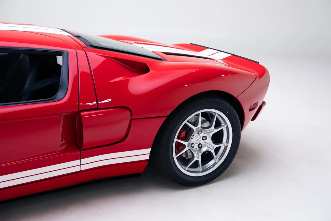 2005 Ford GT 1st Gen - Image 17 of 21