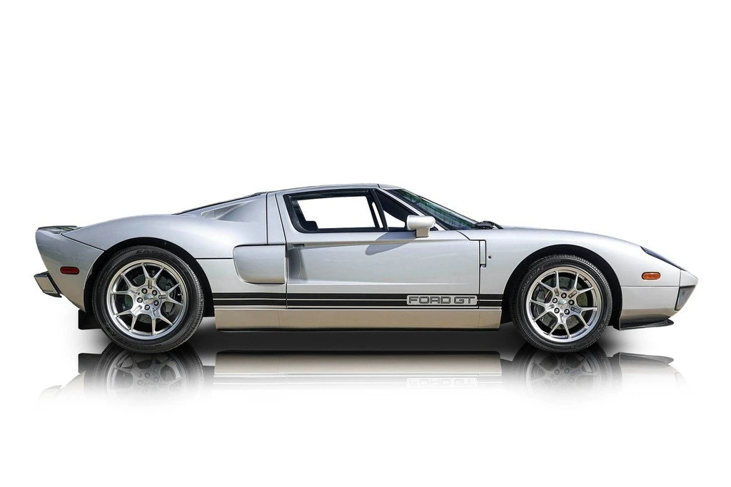 2005 Ford GT 1st Gen - Image 2 of 24