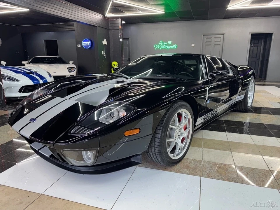 2005 Ford GT 1st Gen - Image 2 of 12