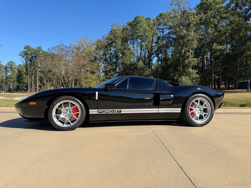 2005 Ford GT 1st Gen - Image 18 of 21