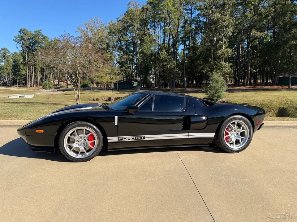 2005 Ford GT 1st Gen - Image 16 of 21