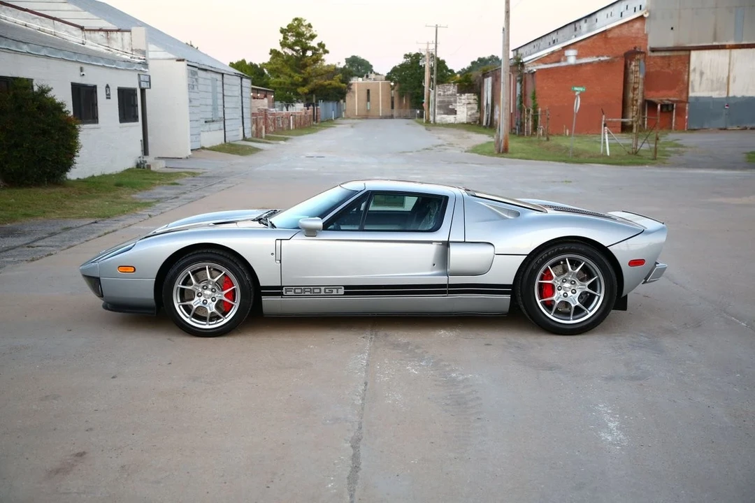 2005 Ford GT 1st Gen - Image 15 of 21