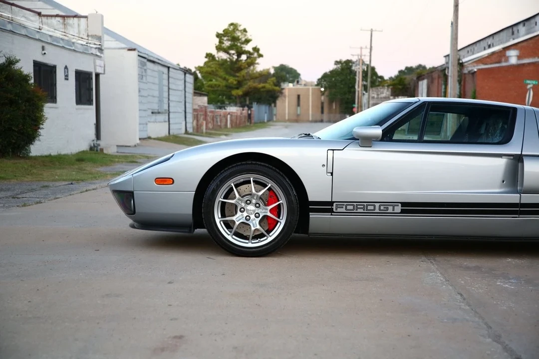 2005 Ford GT 1st Gen - Image 17 of 21